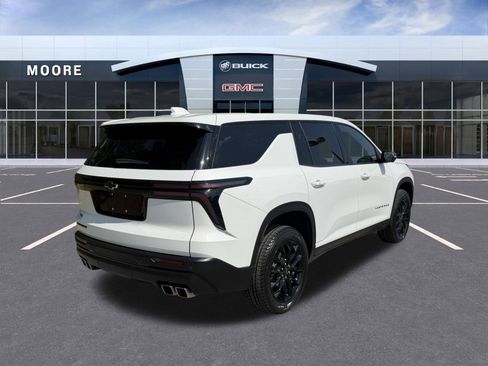 Used 2024 Chevrolet Traverse LS w/ Midnight/Sport Edition FWD image 3