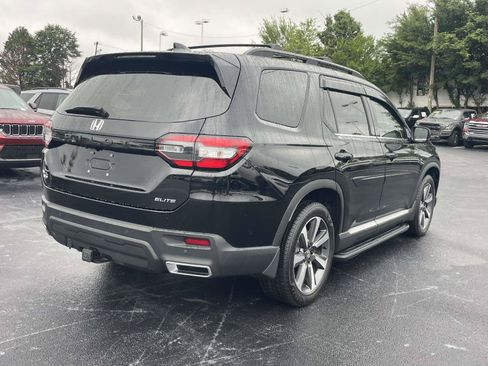 Used 2025 Honda Pilot Elite image 7