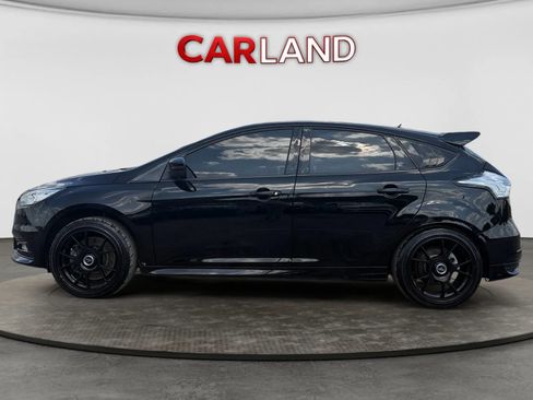 Used 2017 Ford Focus ST w/ Equipment Group 401A FWD image 11