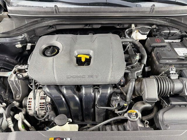 Used 2020 Hyundai Elantra SEL FWD image 32
