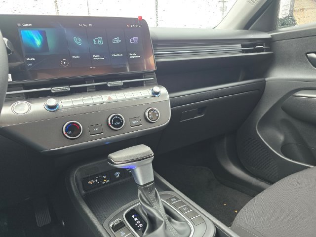 Certified 2026 Hyundai Kona SE AWD/4WD image 33