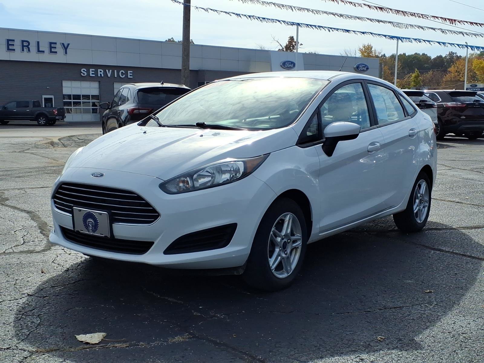 Used 2018 Ford Fiesta SE FWD image 3