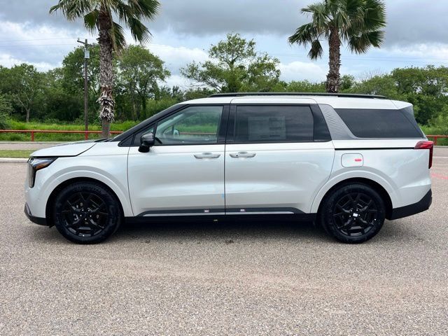 New 2026 Kia Carnival SX w/ SX Dark Edition Package FWD image 4