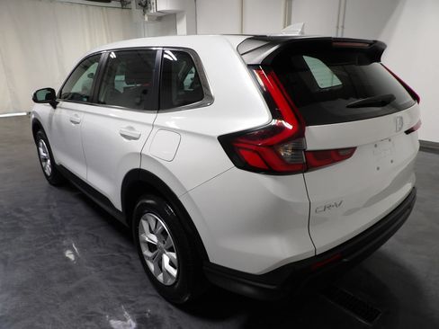 Used 2023 Honda CR-V LX image 6