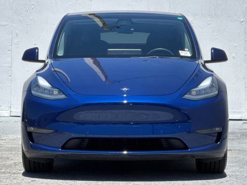 Used 2021 Tesla Model Y Long Range AWD/4WD image 8