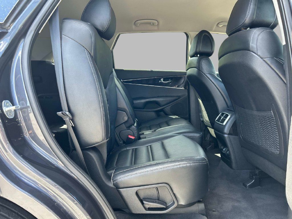 Used 2016 Kia Sorento EX w/ EX Premium Package FWD image 18