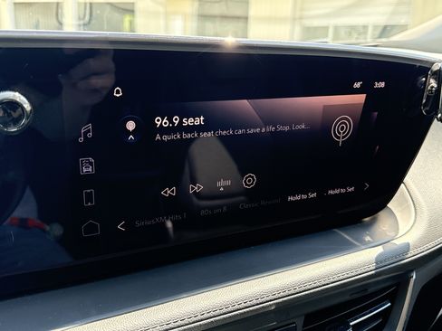 Used 2024 Buick Encore GX Preferred w/ Comfort Package AWD/4WD image 14