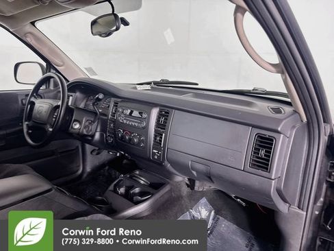 Used 2004 Dodge Dakota SLT w/ Chrome Appearance Group AWD/4WD image 28