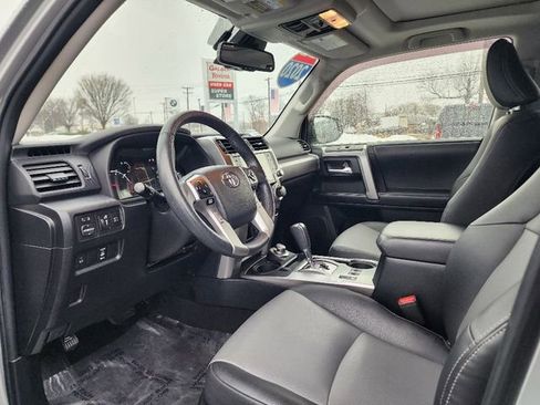 Used 2020 Toyota 4Runner SR5 Premium w/ Moonroof Package image 20