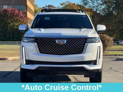 Used 2022 Cadillac Escalade ESV Premium Luxury image 12