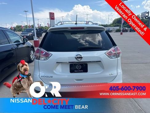 Used 2015 Nissan Rogue SL w/ SL Premium Package FWD image 4