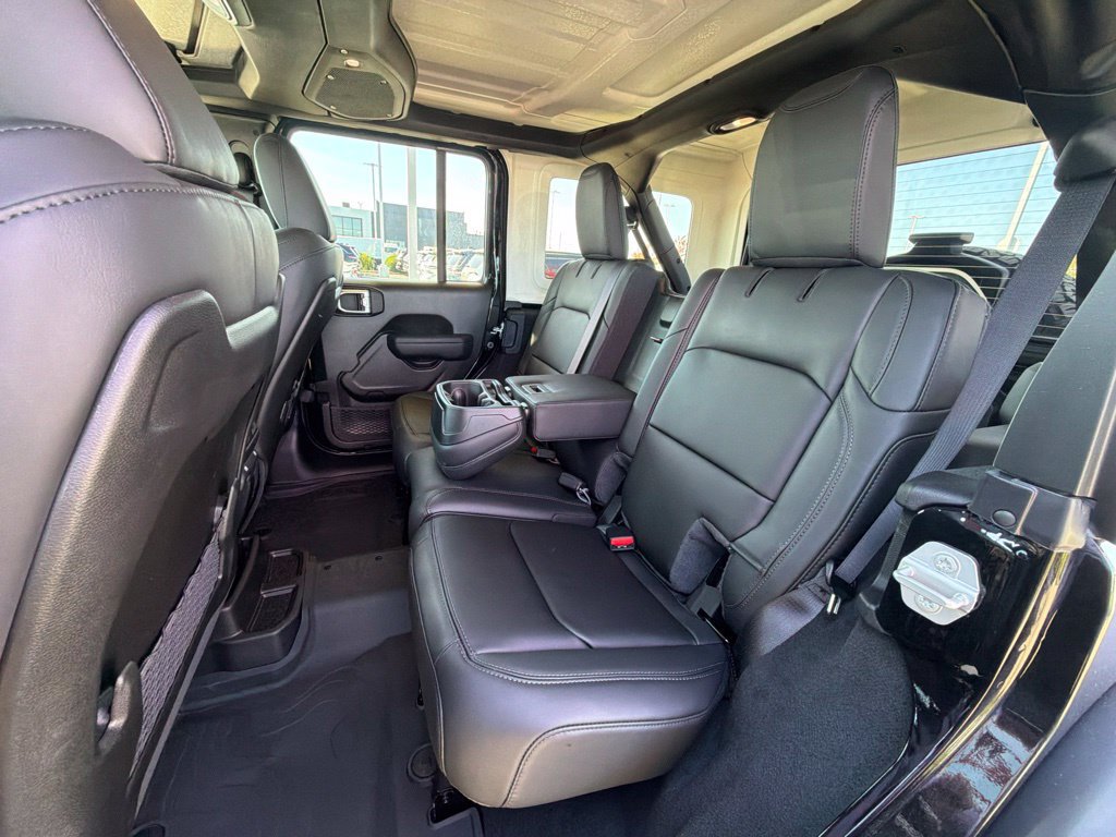 New 2027 Jeep Wrangler Unlimited Rubicon 392 AWD/4WD image 16