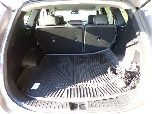 Used 2020 Hyundai Santa Fe SE AWD/4WD image 19