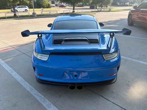 Used 2016 Porsche 911 GT3 RS RWD image 5