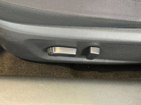 Used 2025 Nissan Altima 2.5 SV FWD image 22