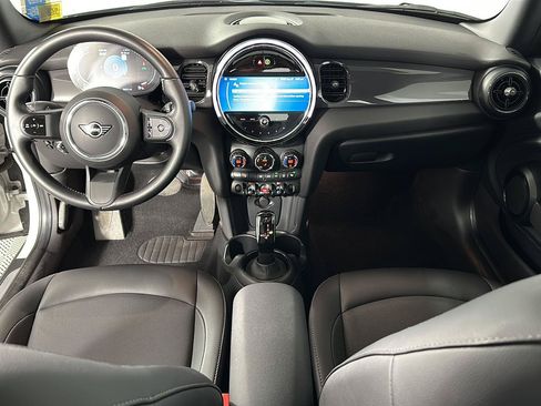 Used 2022 MINI Cooper 2-Door Hardtop FWD image 35