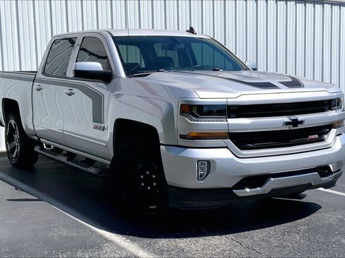 Used 2017 Chevrolet Silverado 1500 LT w/ Rally 2 Edition AWD/4WD image 31