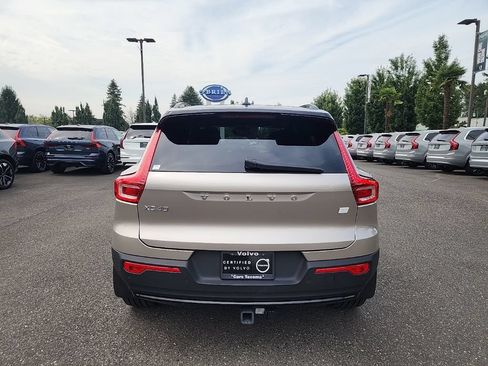 Used 2023 Volvo XC40 Recharge Ultimate w/ Protection Package Premier AWD/4WD image 4