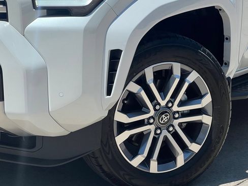 Used 2026 Toyota 4Runner Limited AWD/4WD image 8
