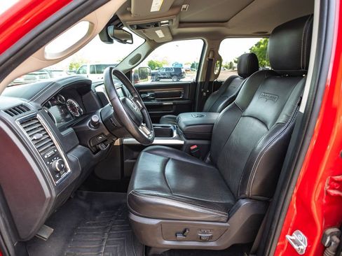 Used 2016 RAM 1500 Laramie w/ Convenience Group AWD/4WD image 18