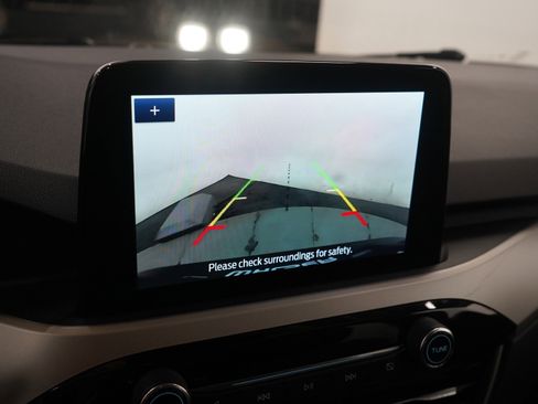 Used 2022 Ford Escape SE image 23