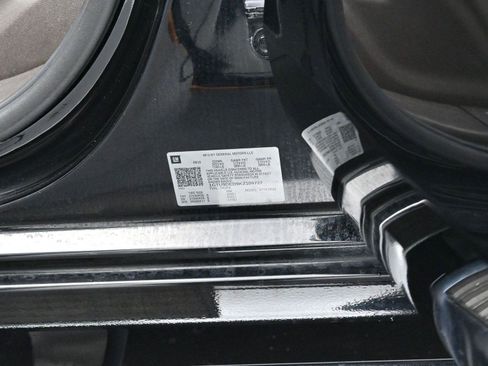 Used 2019 GMC Sierra 1500 SLT w/ SLT Premium Package image 37