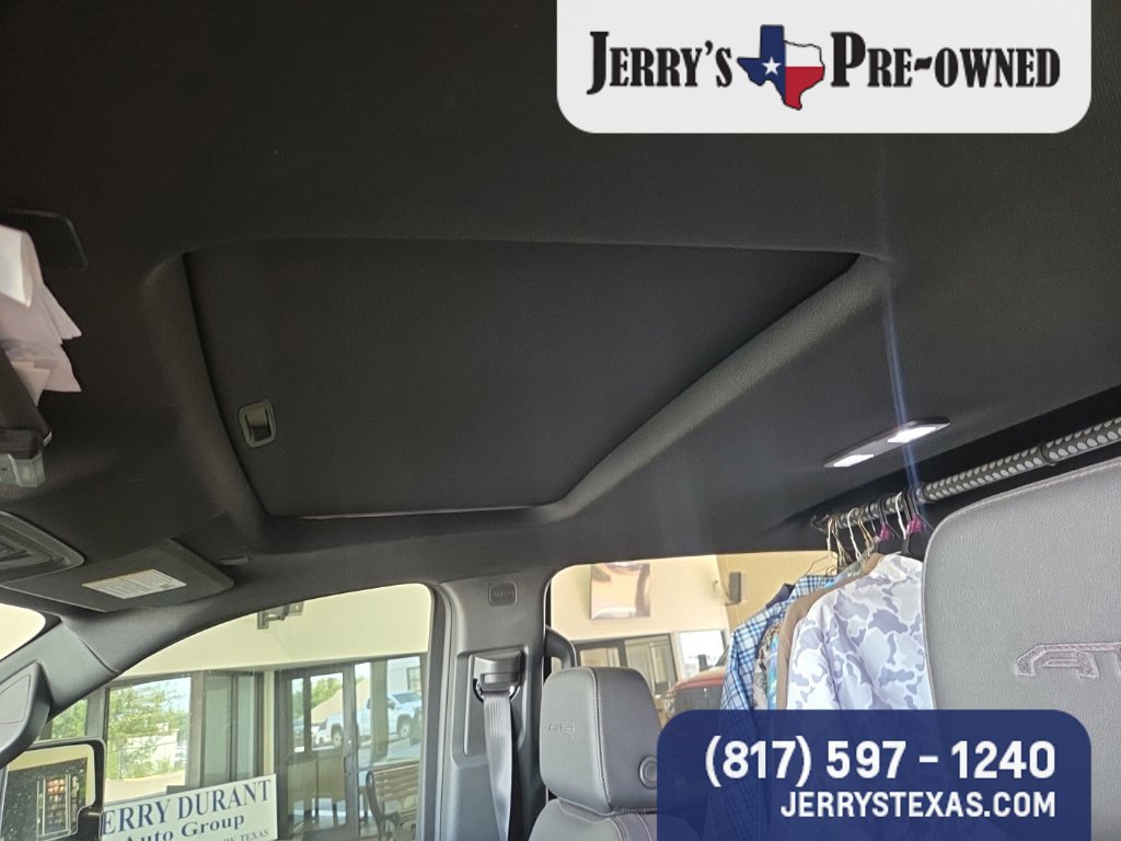 Used 2025 GMC Sierra 2500 AT4 w/ AT4 Premium Plus Package AWD/4WD image 8