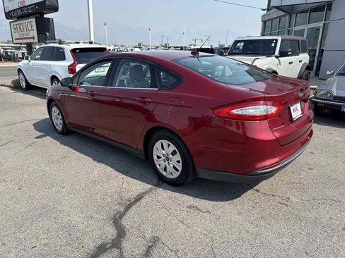 Used 2013 Ford Fusion S FWD image 7