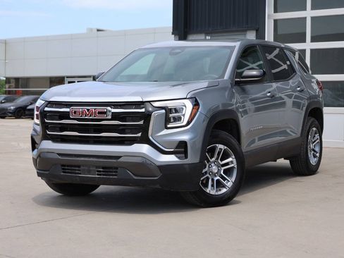 Used 2025 GMC Terrain Elevation AWD/4WD image 3