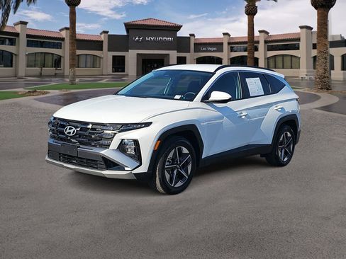 Used 2025 Hyundai Tucson SEL FWD image 4