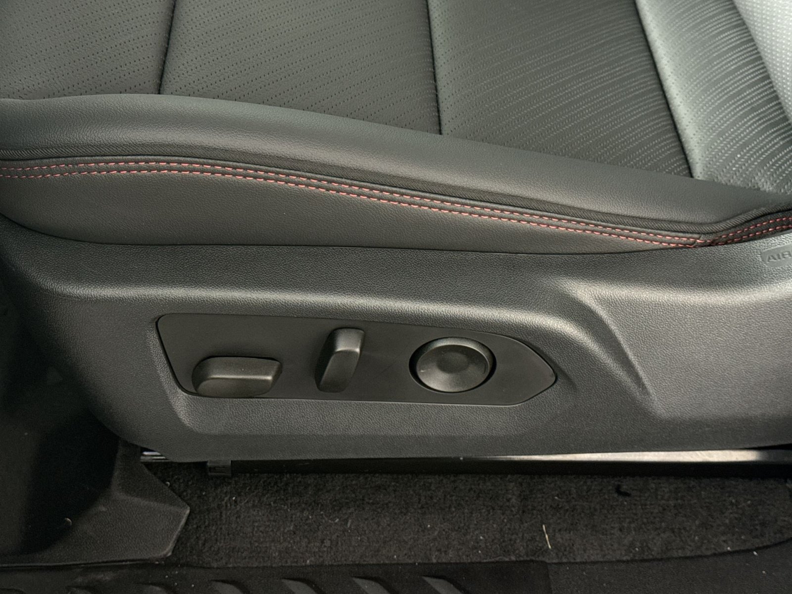 New 2026 GMC Canyon AT4X AWD/4WD image 14