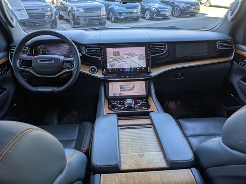 Used 2022 Jeep Grand Wagoneer Series II w/ Convenience Group III image 28