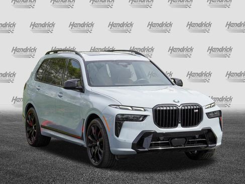 Used 2024 BMW X7 M60i w/ Executive Package image 2