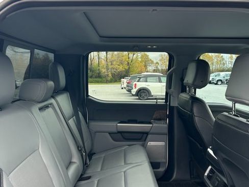 Used 2022 Ford F150 Lariat w/ Equipment Group 502A High image 40