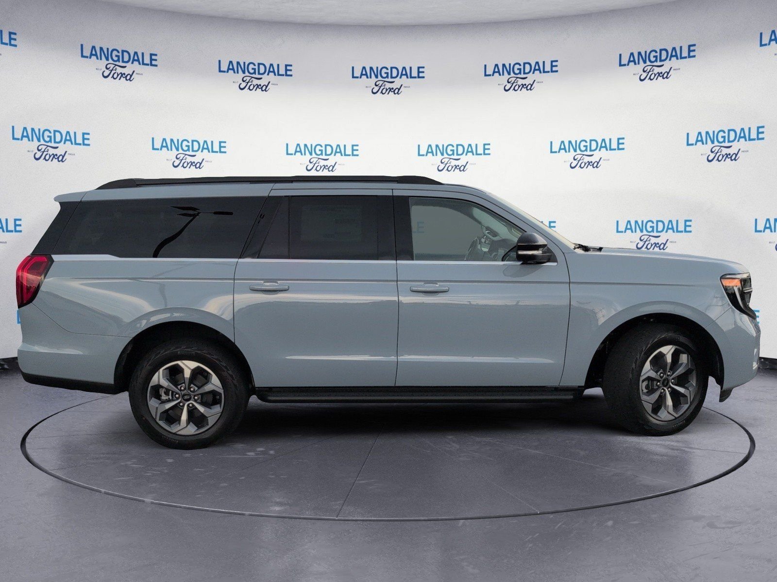 New 2027 Ford Expedition Max Active AWD/4WD image 3