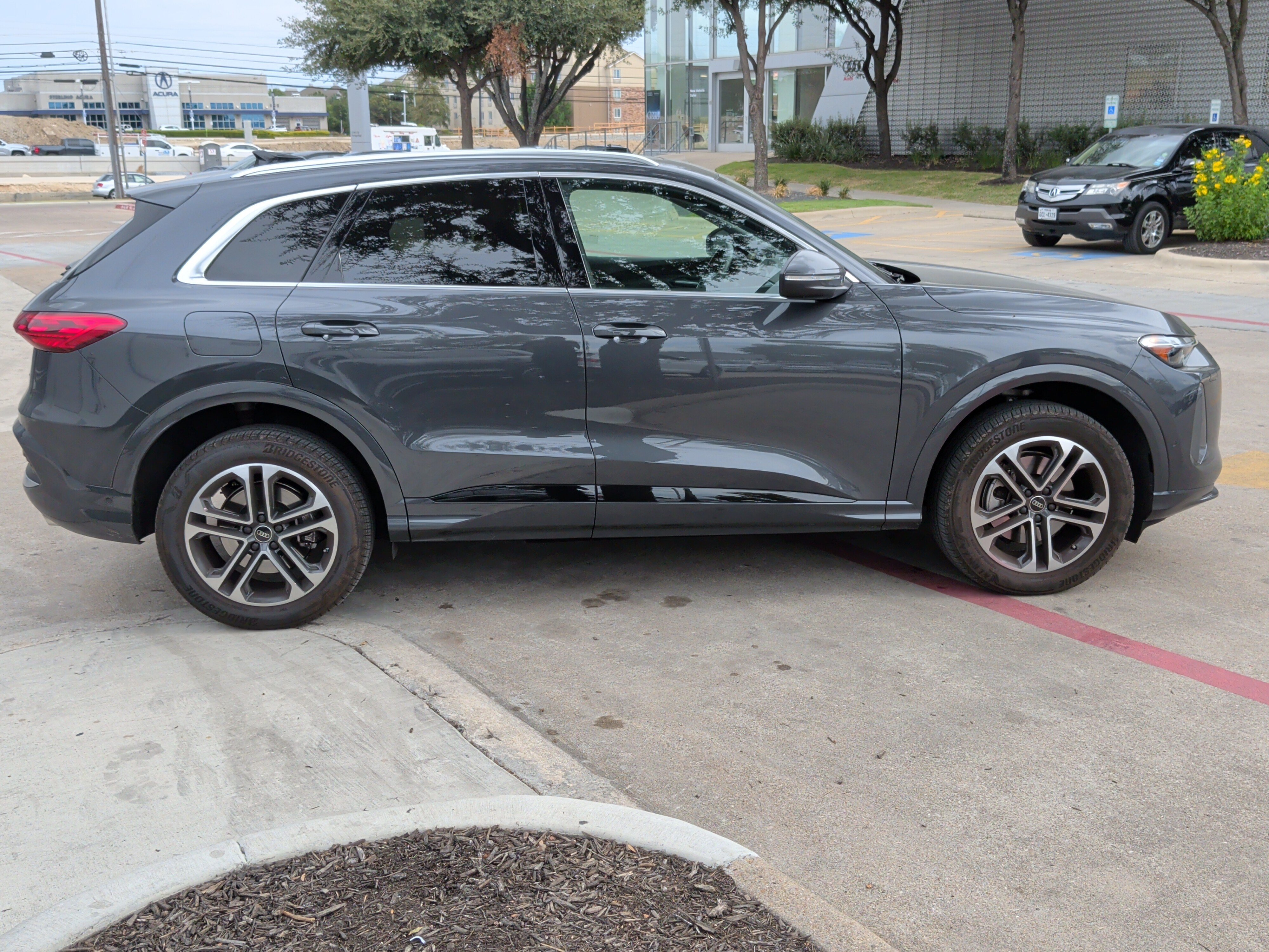 Used 2025 Audi Q5 Premium w/ Convenience Package AWD/4WD image 10