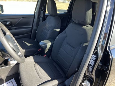 Used 2022 Jeep Renegade Latitude image 25