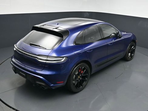 Used 2022 Porsche Macan GTS AWD/4WD image 19