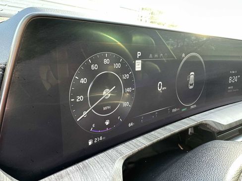 Used 2024 Kia Telluride SX w/ Towing Package image 25