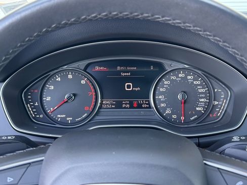 Used 2022 Audi Q5 2.0T Premium w/ Convenience Package image 29