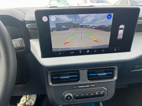 New 2025 Ford Maverick XLT FWD image 32