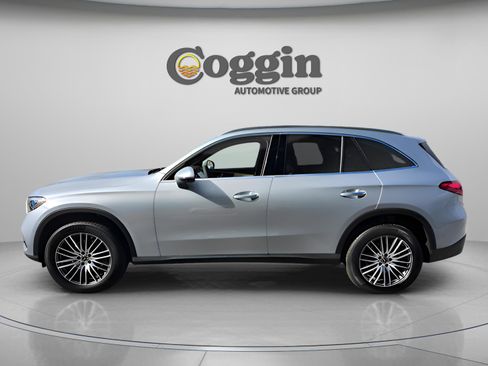 New 2026 Mercedes-Benz GLC 300 image 2