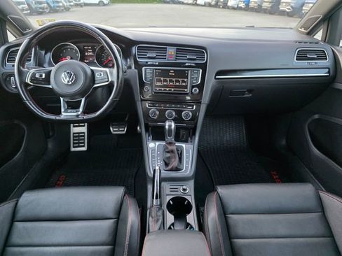 Used 2017 Volkswagen GTI SE FWD image 23