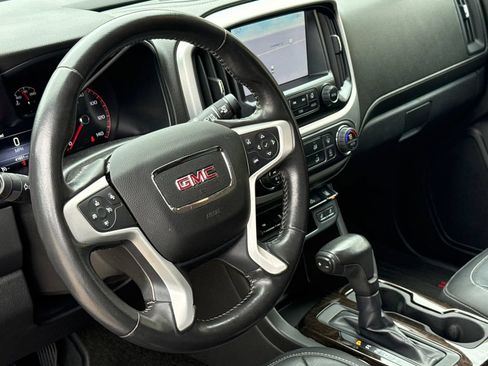 Used 2015 GMC Canyon SLT RWD image 18