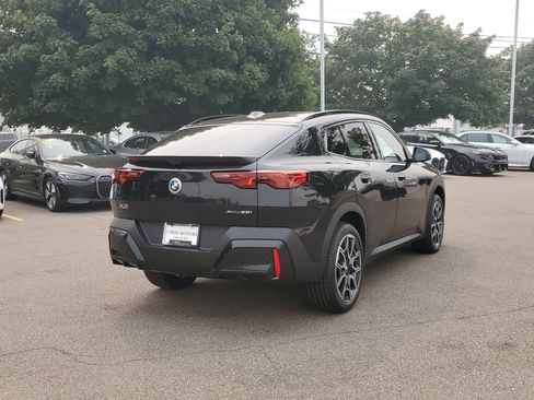 New 2026 BMW X2 xDrive28i w/ Technology Package AWD/4WD image 5