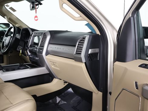 Used 2017 Ford F250 Lariat w/ Lariat Value Package image 54