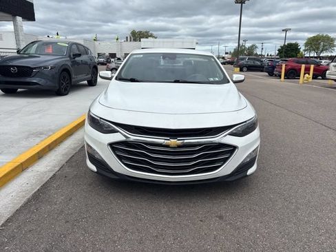 Used 2023 Chevrolet Malibu LT w/ Driver Confidence Package FWD image 2