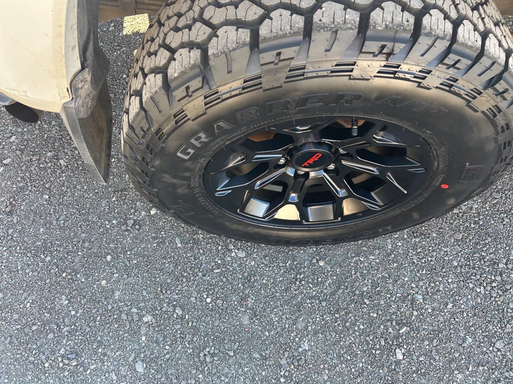 Used 2021 Toyota Tacoma TRD Sport AWD/4WD image 11
