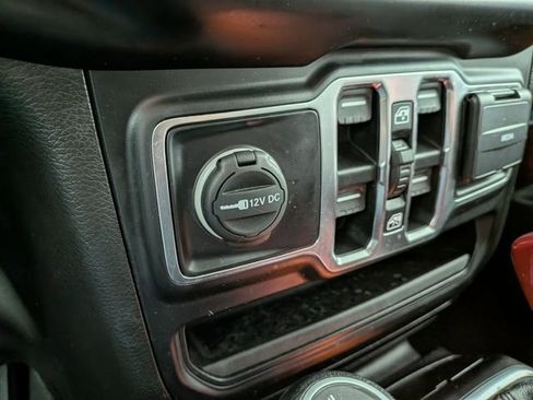 Used 2020 Jeep Wrangler Unlimited Sport image 9