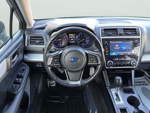 Used 2018 Subaru Outback 2.5i Premium AWD/4WD image 22